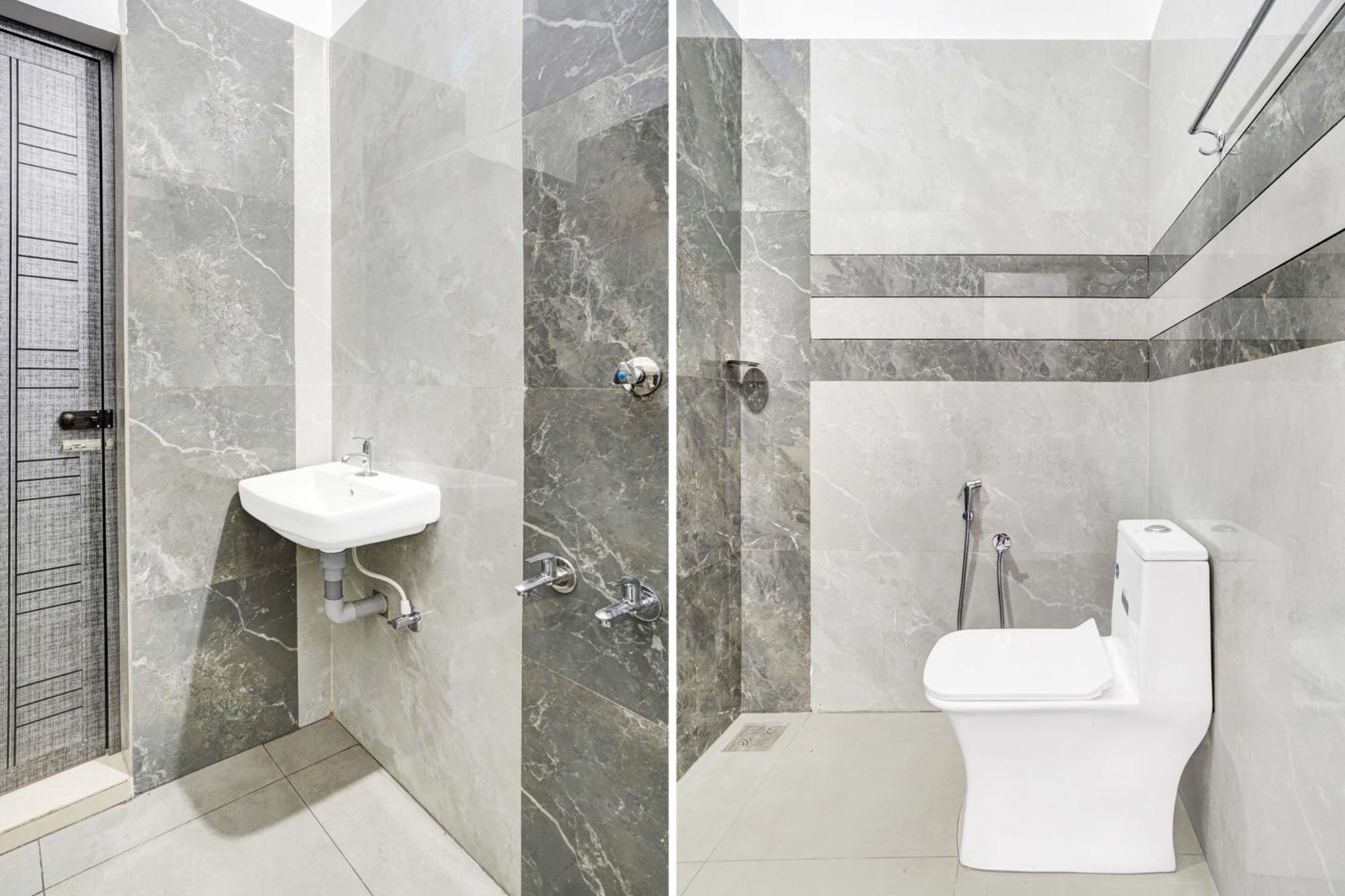 Hotel O Grand Parassini Pappinisseri Екстер'єр фото